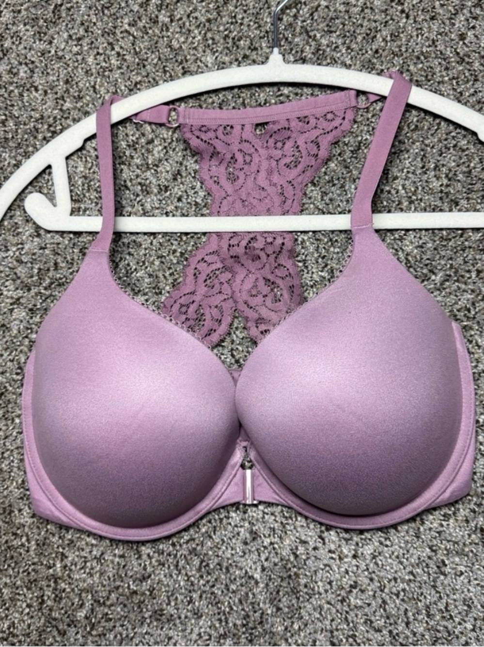 Victoria's Secret BODY by Victoria Lace Racerback Bra (34DDD)